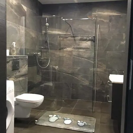 Apartament Liwadia *
